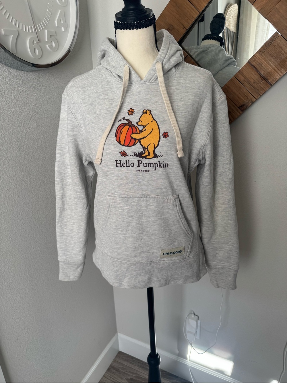 Life is Good Winnie the Pooh "Hello Pumpkin" Fall Hoodie – Gray Heather S